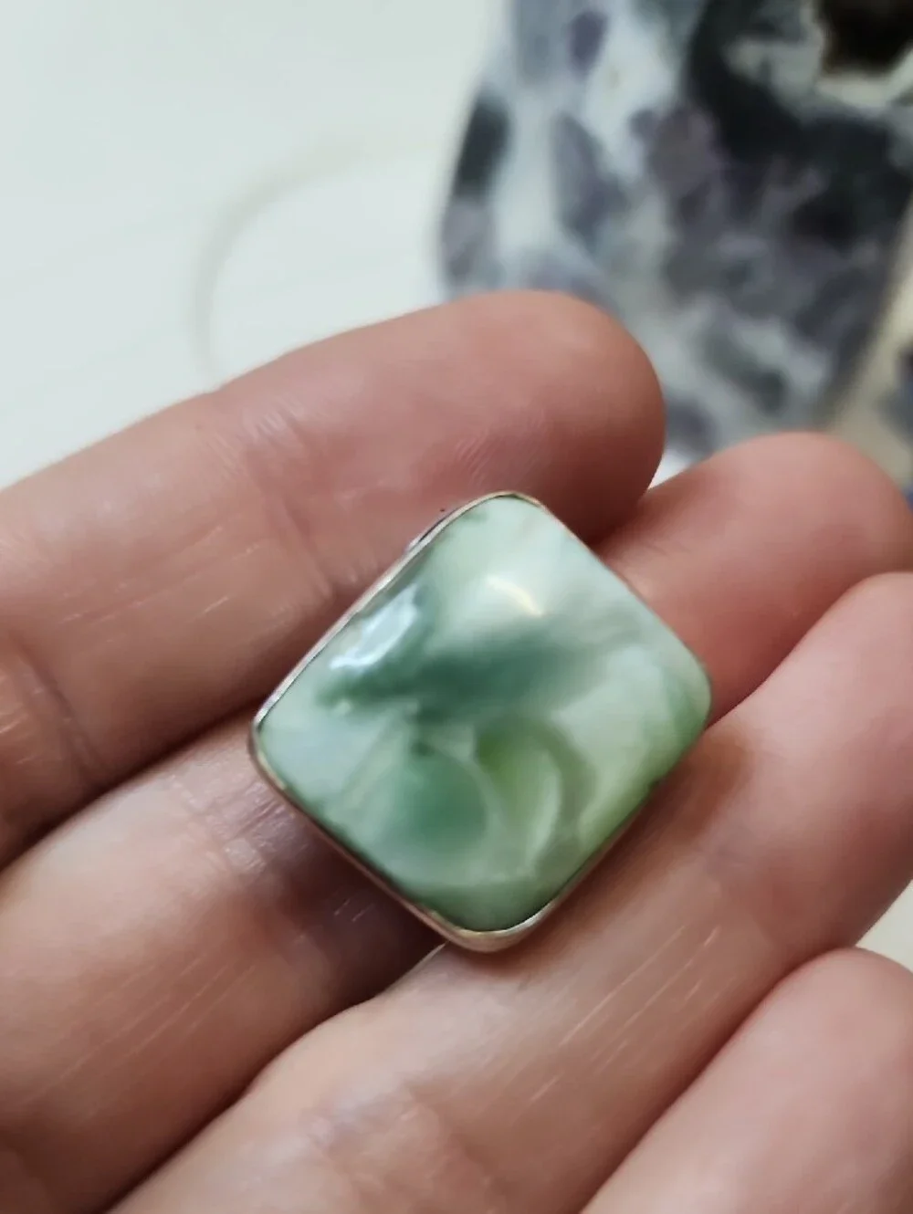N/A elegant green